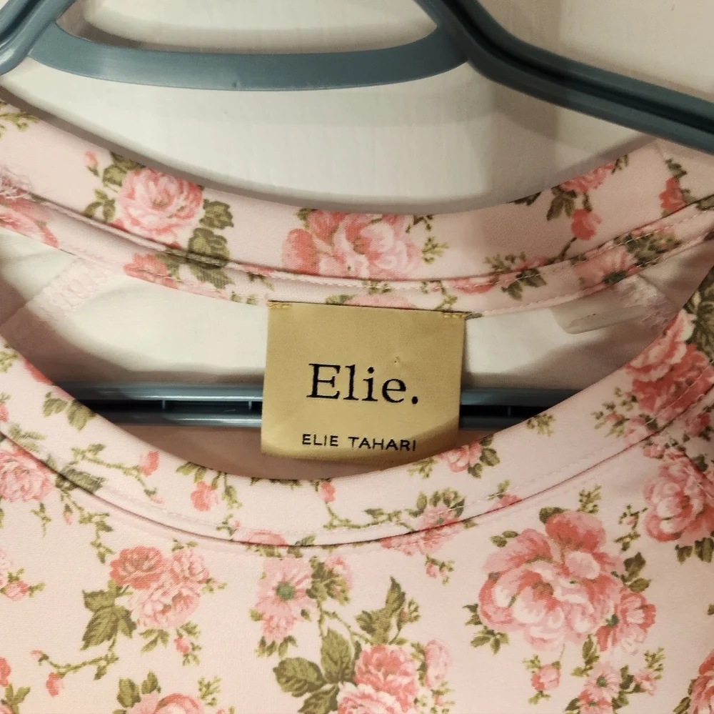 ELIE by Elie Tahari Sweater Size Medium - Picture 2 of 6